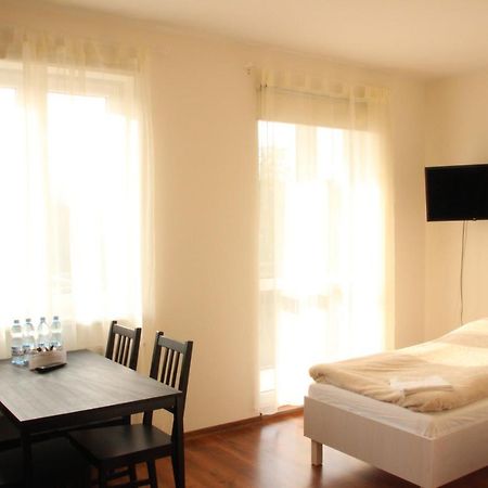 Fredry 8 Appartement Piastow Buitenkant foto
