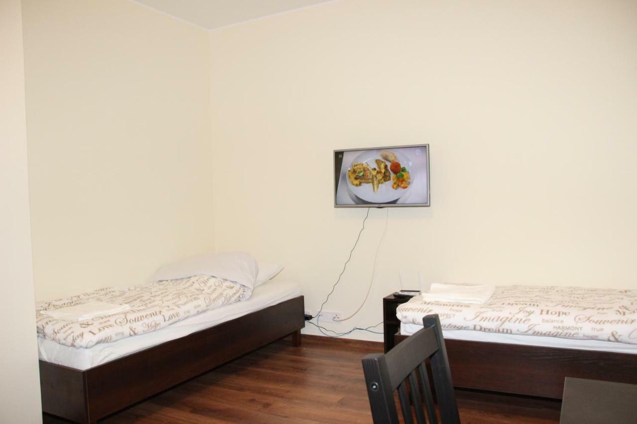 Fredry 8 Appartement Piastow Buitenkant foto