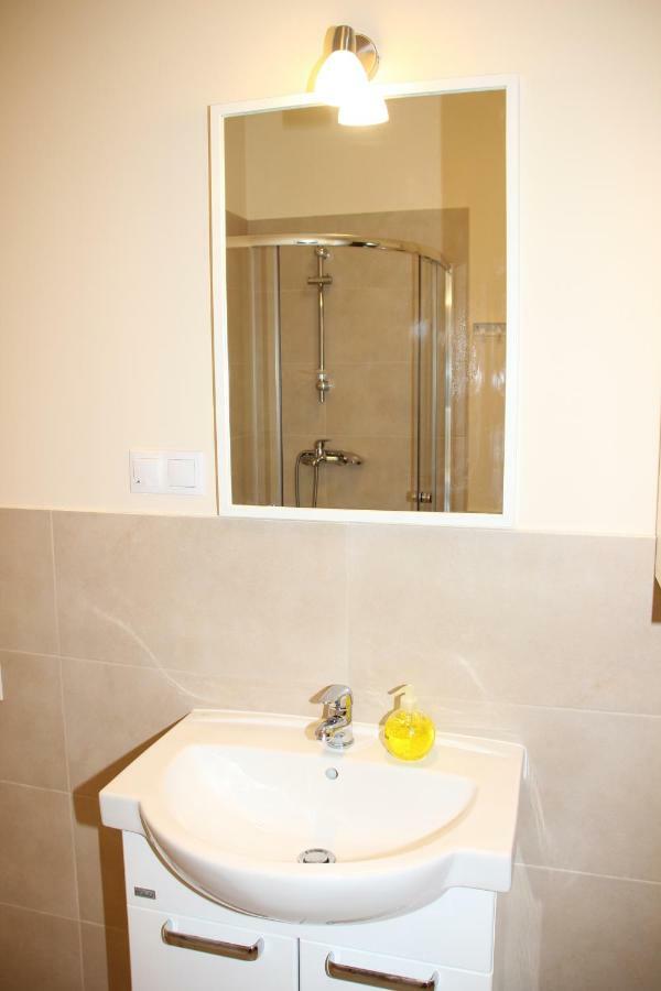 Fredry 8 Appartement Piastow Buitenkant foto
