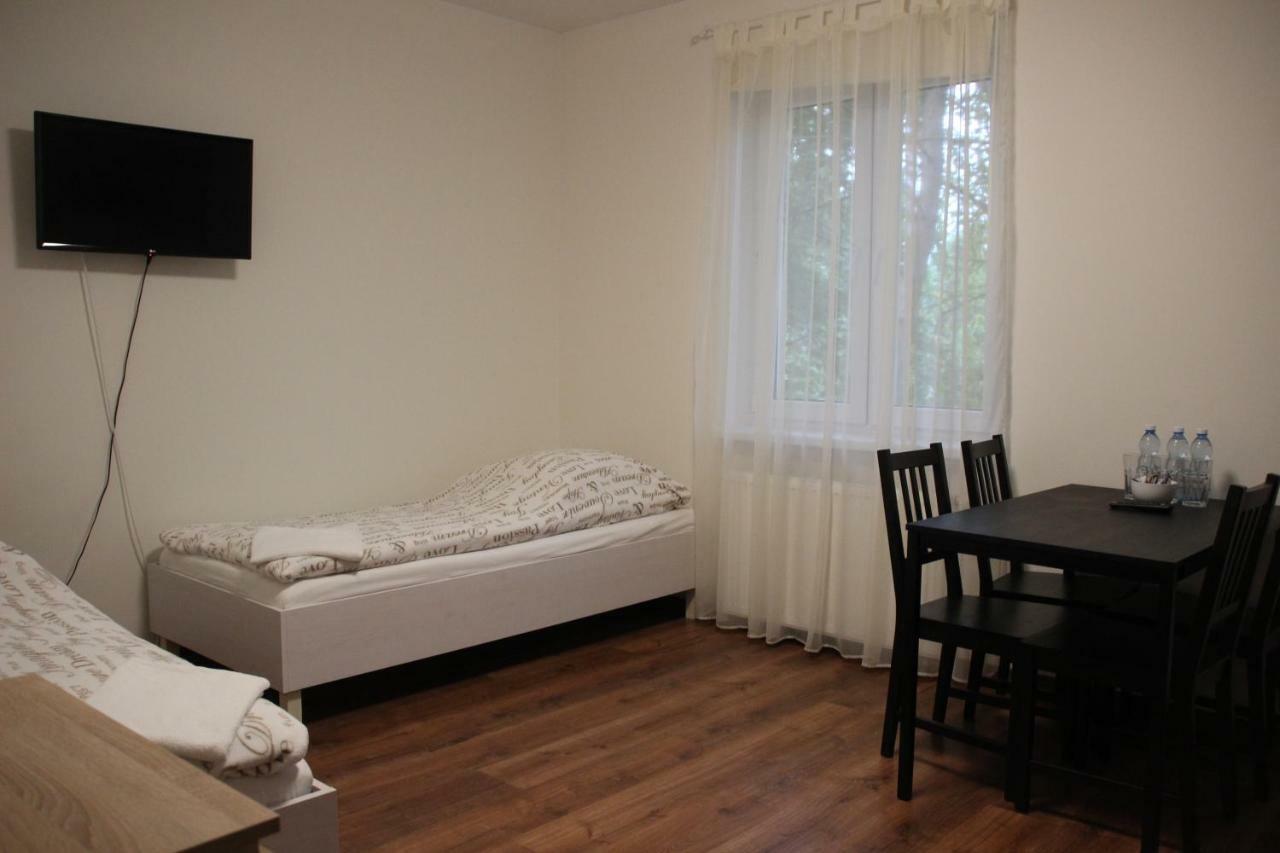 Fredry 8 Appartement Piastow Buitenkant foto